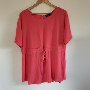 New York & Company Sz M Coral Gauze Tie Waist Tunic Top Blouse Keyhole Back